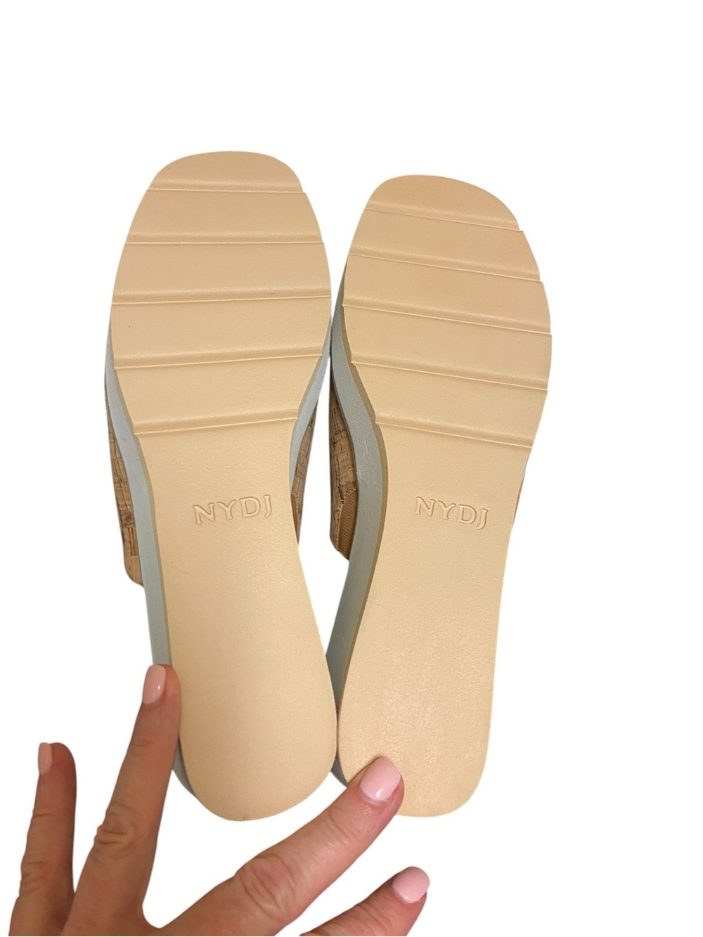 NYDJ Women’s Rysa Cork Slip-On Wedge Sandals Gold Accents Size 9 NWOT Neutral - Picture 10 of 13